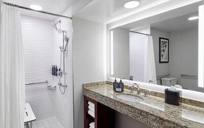 Sheraton Indianapolis Hotel at Keystone Crossing