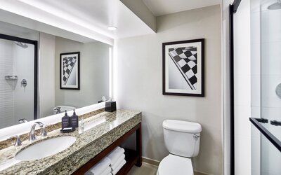 Sheraton Indianapolis Hotel at Keystone Crossing