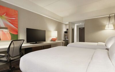 Executive Suite, 1 King Bed, Corner