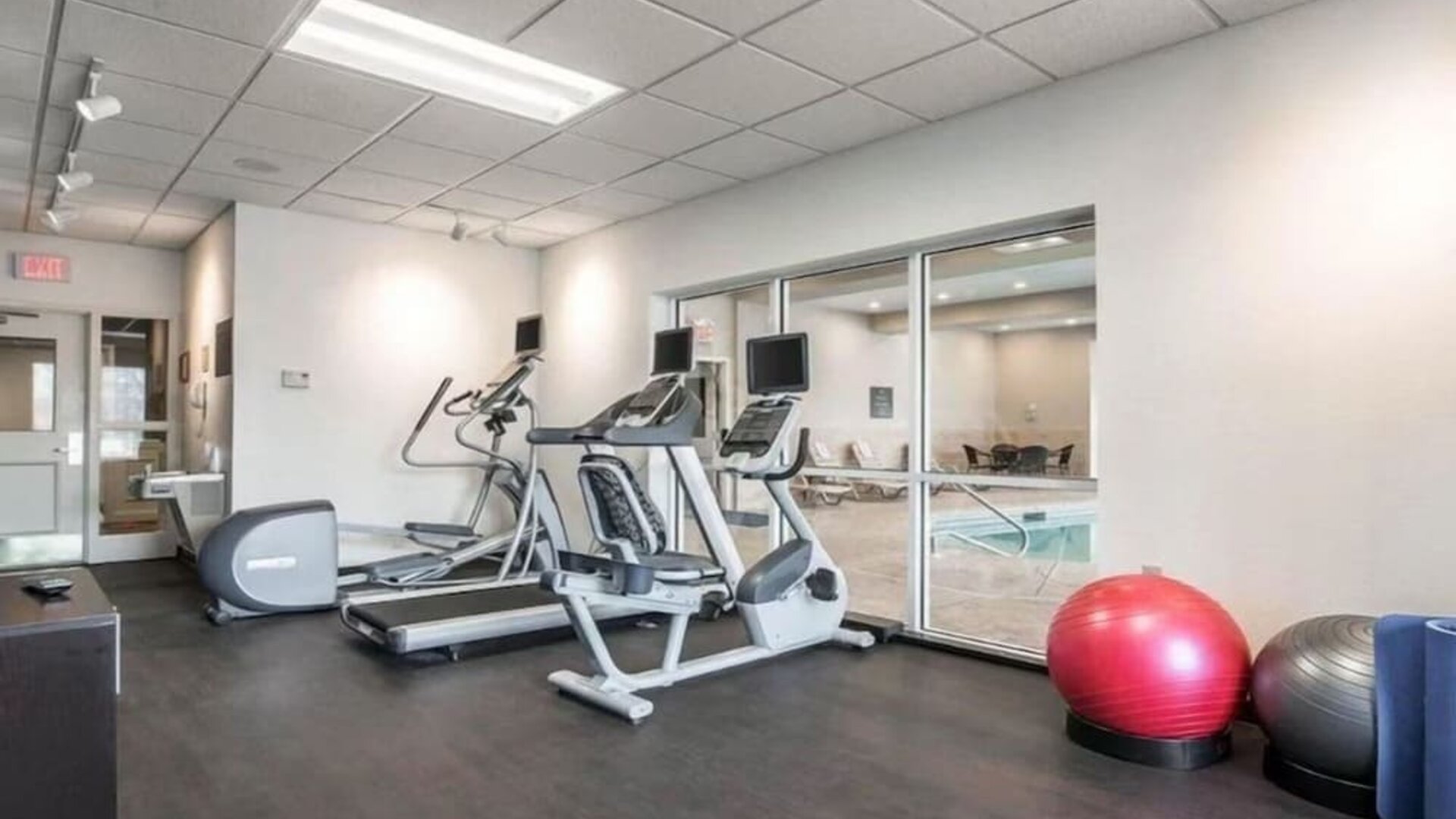 Fitness center available at Park Manor Hotel.
