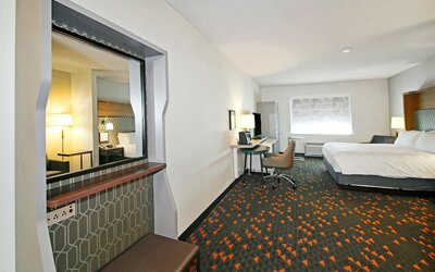 Holiday Inn Hotel & Suites Calgary Airport North by IHG