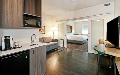 Holiday Inn Hotel & Suites Calgary Airport North by IHG