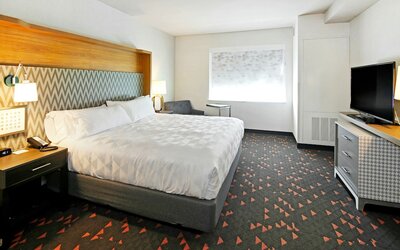 Holiday Inn Hotel & Suites Calgary Airport North by IHG