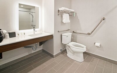 Holiday Inn Hotel & Suites Calgary Airport North by IHG