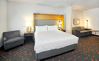 Holiday Inn Hotel & Suites Calgary Airport North by IHG
