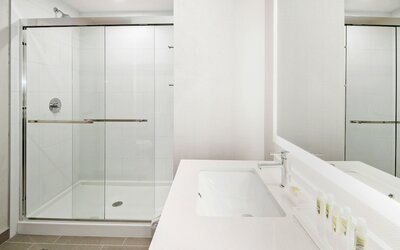 Holiday Inn Hotel & Suites Calgary Airport North by IHG