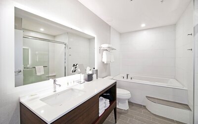 Holiday Inn Hotel & Suites Calgary Airport North by IHG