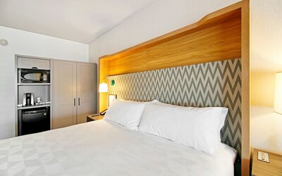 Holiday Inn Hotel & Suites Calgary Airport North by IHG