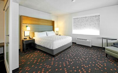 Holiday Inn Hotel & Suites Calgary Airport North by IHG