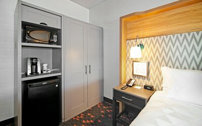 Holiday Inn Hotel & Suites Calgary Airport North by IHG