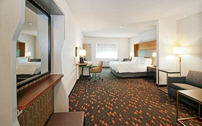 Holiday Inn Hotel & Suites Calgary Airport North by IHG