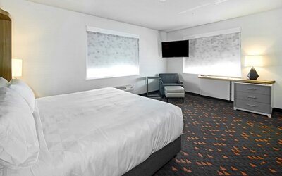 Holiday Inn Hotel & Suites Calgary Airport North by IHG