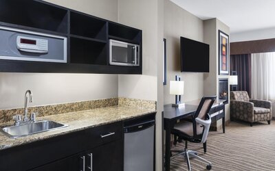 Best Western Premier Freeport Inn Calgary Airport