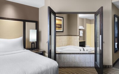 Best Western Premier Freeport Inn Calgary Airport