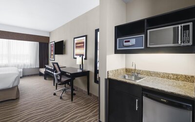 Best Western Premier Freeport Inn Calgary Airport