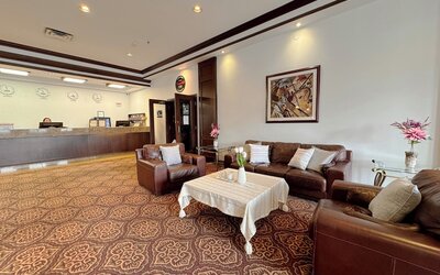 Divya Sutra Plaza and Conference Centre Calgary Airport