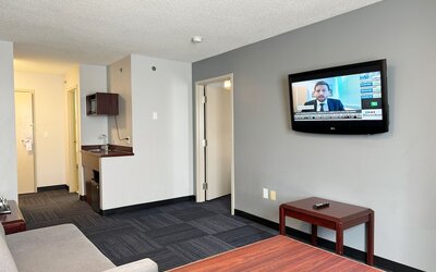 Divya Sutra Plaza and Conference Centre Calgary Airport