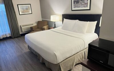 Divya Sutra Plaza and Conference Centre Calgary Airport