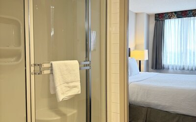 Divya Sutra Plaza and Conference Centre Calgary Airport