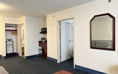 Divya Sutra Plaza and Conference Centre Calgary Airport