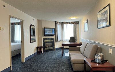 Divya Sutra Plaza and Conference Centre Calgary Airport