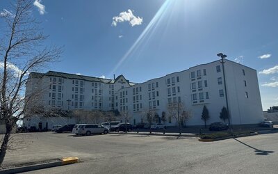 Divya Sutra Plaza and Conference Centre Calgary Airport