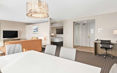 Best Western Premier Calgary Plaza Hotel & Conference Centre