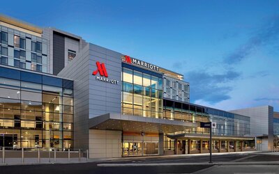 Calgary Airport Marriott In-Terminal Hotel