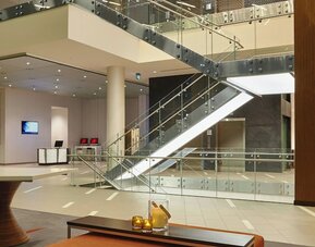 Calgary Airport Marriott In-Terminal Hotel
