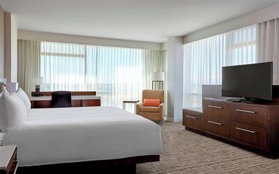 Calgary Airport Marriott In-Terminal Hotel