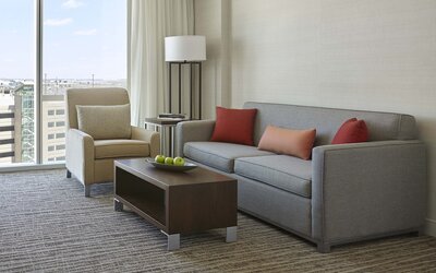 Calgary Airport Marriott In-Terminal Hotel