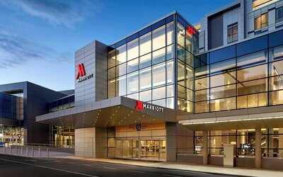 Calgary Airport Marriott In-Terminal Hotel