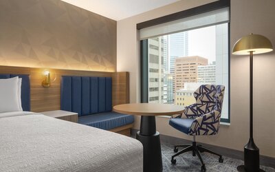 Hampton Inn By Hilton Calgary Downtown