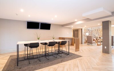 Sandman Signature Calgary Airport Hotel
