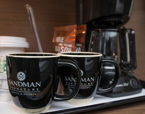 Sandman Signature Calgary Airport Hotel