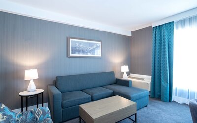 Sandman Signature Calgary Airport Hotel