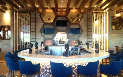 Sandman Signature Calgary Airport Hotel