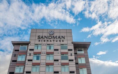 Sandman Signature Calgary Airport Hotel