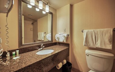 Amenida Residences