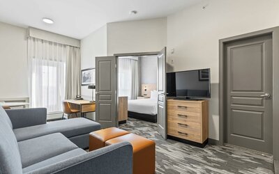 Sandman Hotels & Suites Calgary West