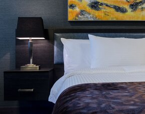 Applause Hotel by CLIQUE