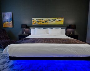 Applause Hotel by CLIQUE