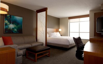 Hyatt Place Indianapolis / Fishers