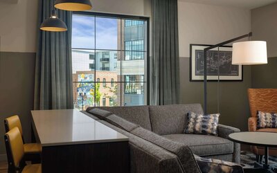 Hotel Nickel Plate Fishers, Tapestry Collection By Hilton
