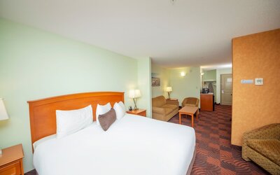 Service Plus Inns and Suites Calgary
