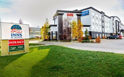 Service Plus Inns and Suites Calgary