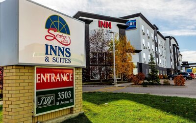Service Plus Inns and Suites Calgary