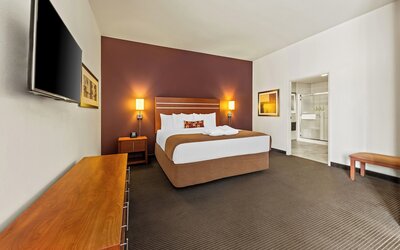 Wingate by Wyndham Calgary