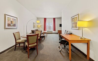 Wingate by Wyndham Calgary
