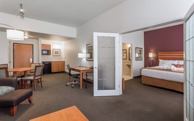 Wingate by Wyndham Calgary